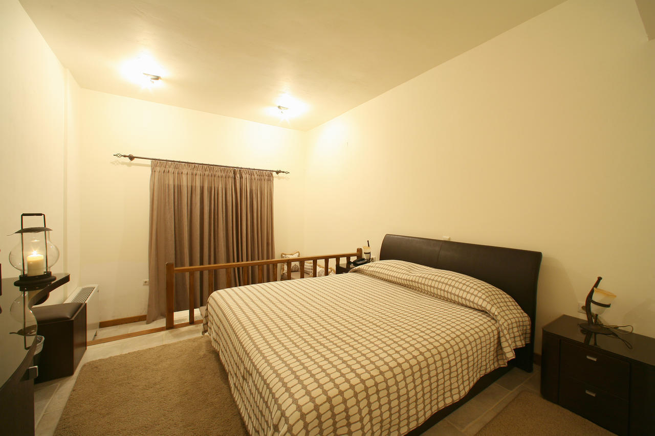 Arhontiko Parnona Otel Karyes Oda fotoğraf