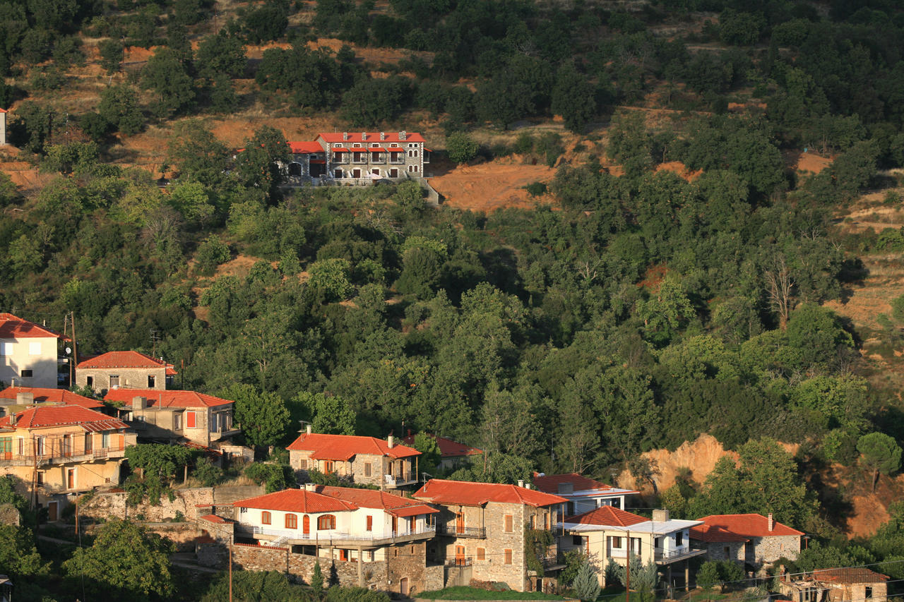 Arhontiko Parnona Otel Karyes Dış mekan fotoğraf