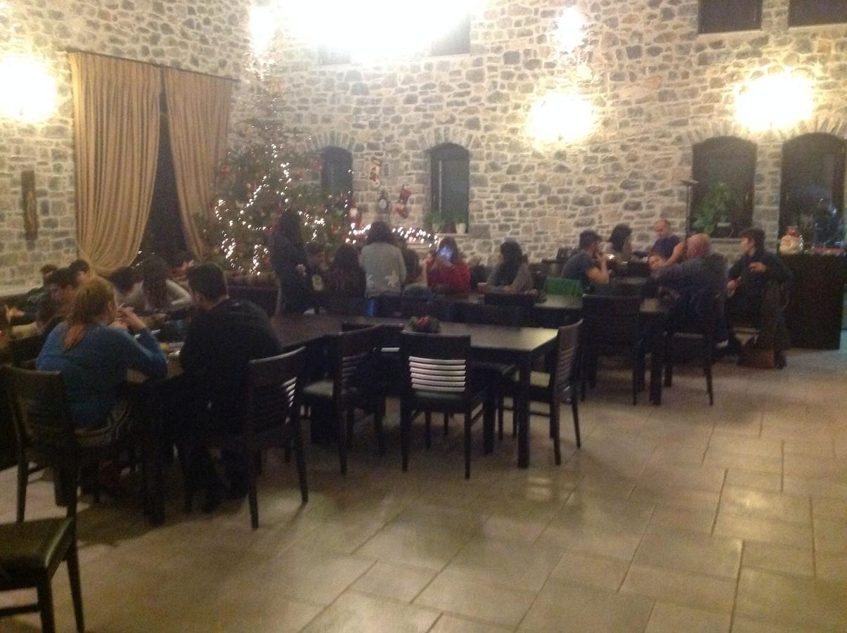Arhontiko Parnona Otel Karyes Dış mekan fotoğraf