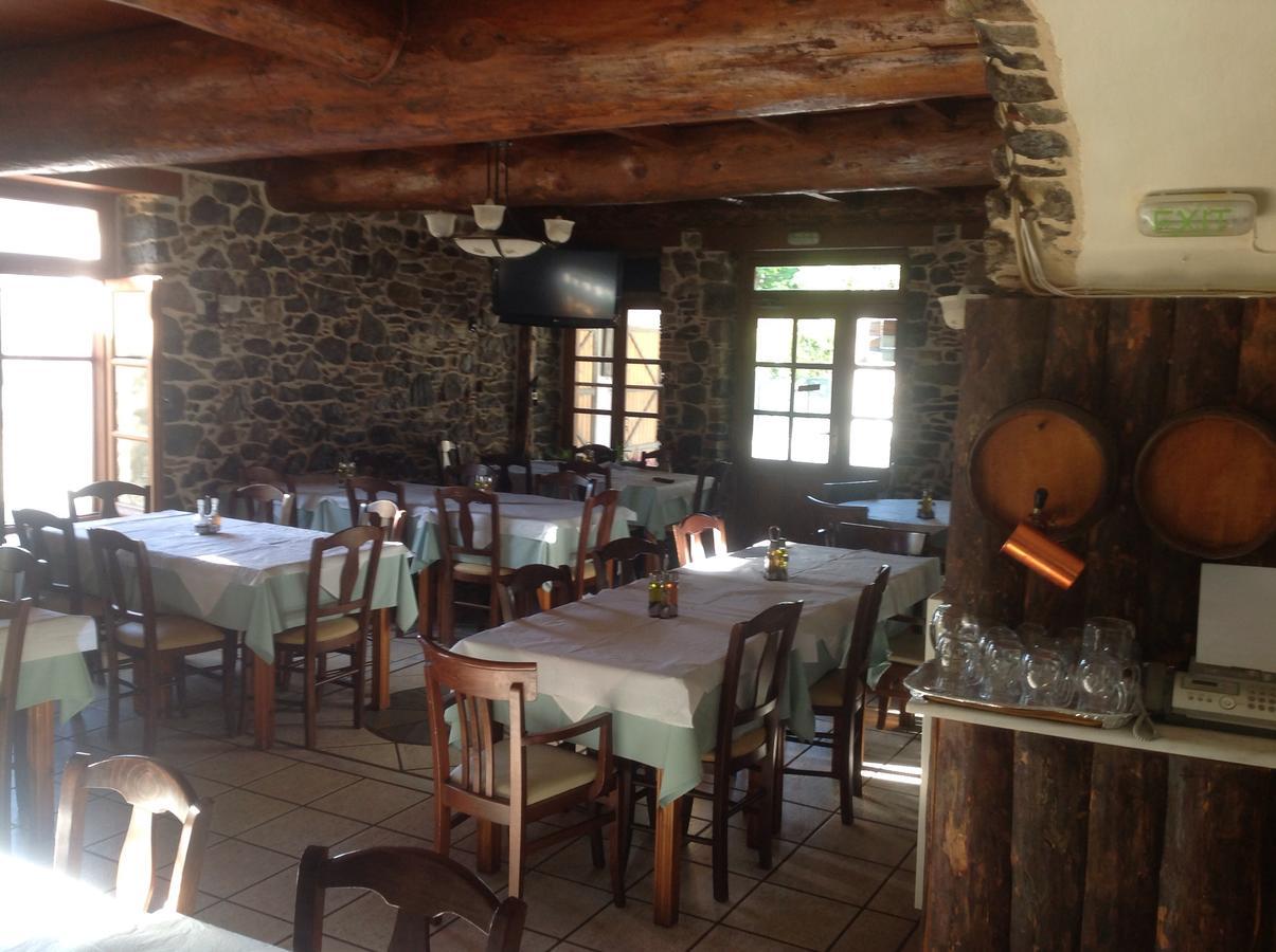 Arhontiko Parnona Otel Karyes Dış mekan fotoğraf