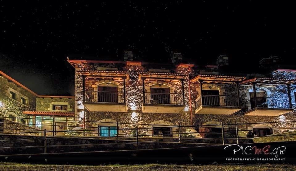 Arhontiko Parnona Otel Karyes Dış mekan fotoğraf